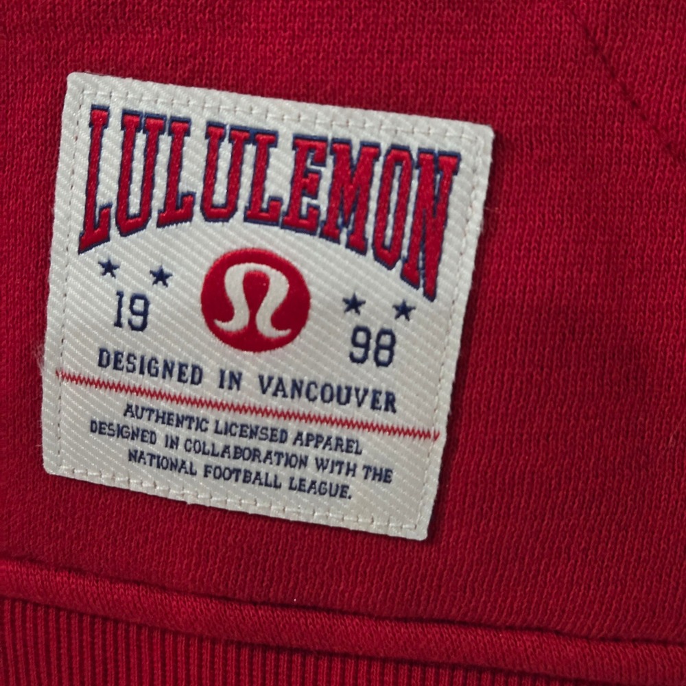 Lululemon NFL Tampa Bay Buccaneers Scuba Oversized Half-Zip Hoodie Crimson M/L - Picture 8 of 14